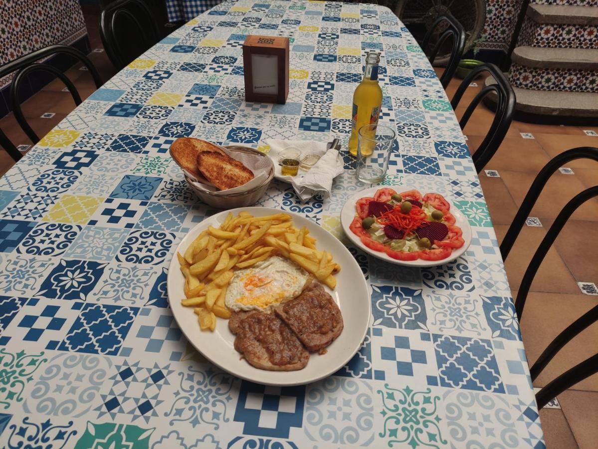 Hostal Restaurante Bar Cafeteria La Melchora Посадас Екстер'єр фото