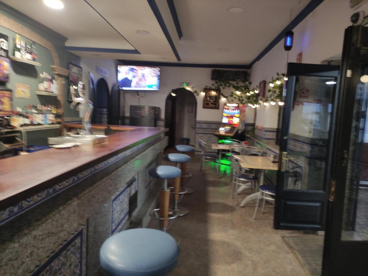 Hostal Restaurante Bar Cafeteria La Melchora Посадас Екстер'єр фото