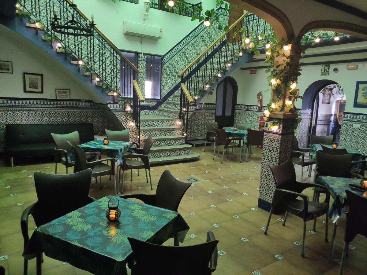 Hostal Restaurante Bar Cafeteria La Melchora Посадас Екстер'єр фото